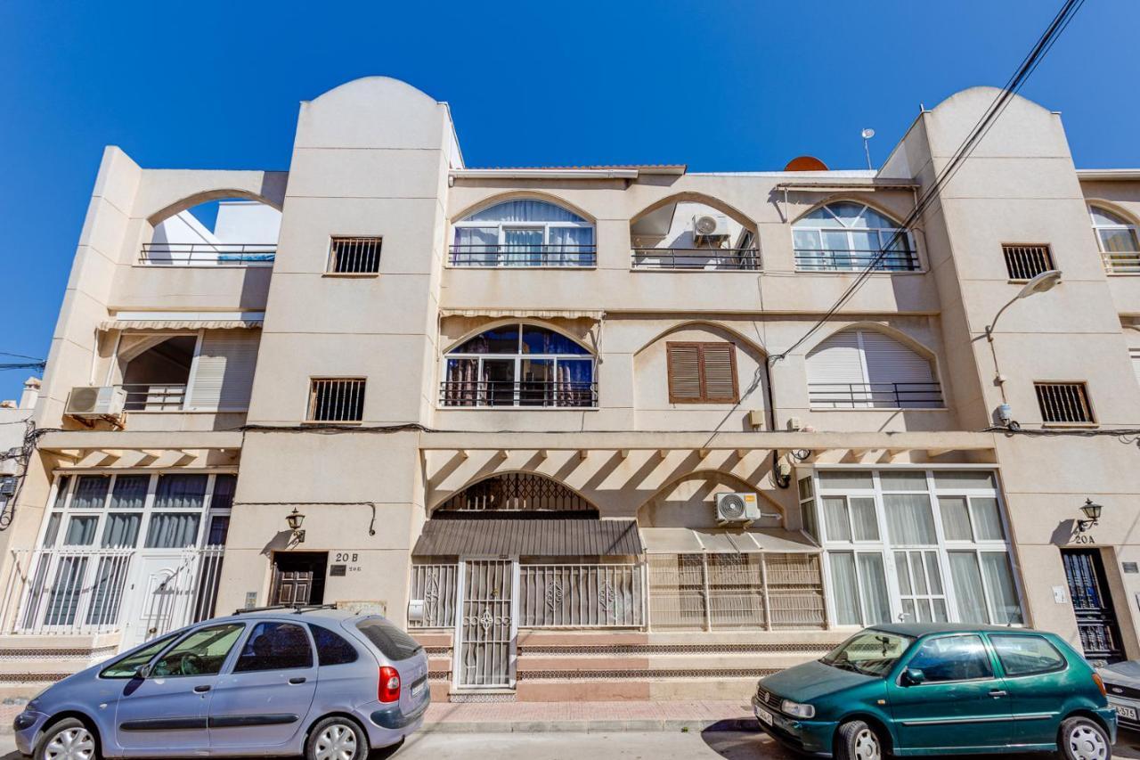 Cozy Apartment Near The Sea تورّيفيِخا المظهر الخارجي الصورة