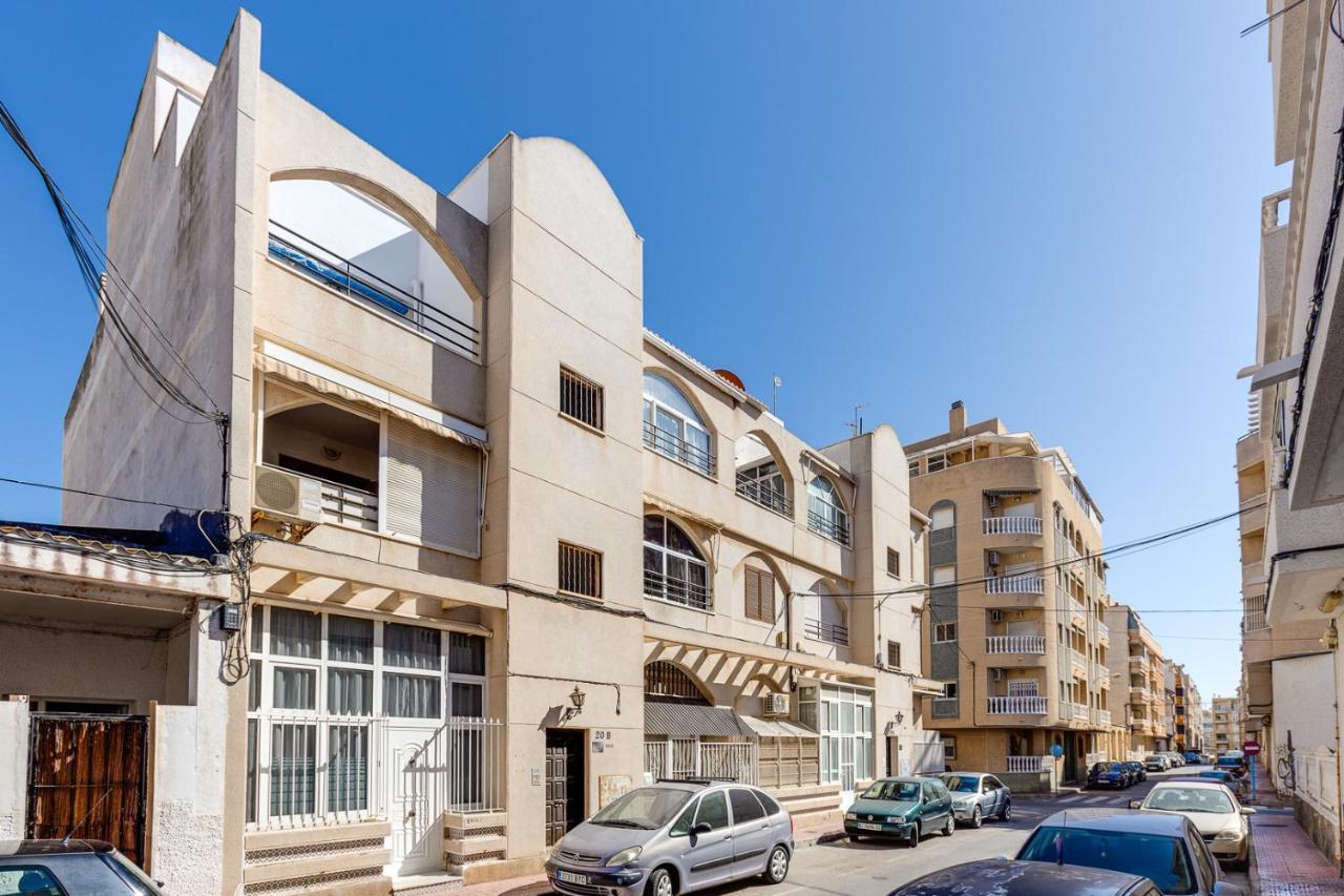 Cozy Apartment Near The Sea تورّيفيِخا المظهر الخارجي الصورة